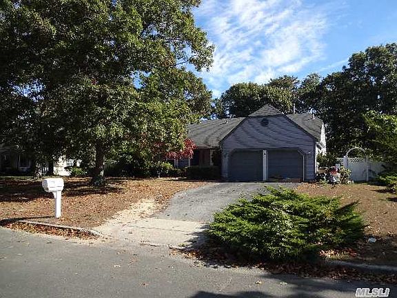 4th image of 5 Colby Dr