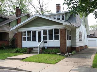 720 W Meadows Pl, Peoria, IL 61604