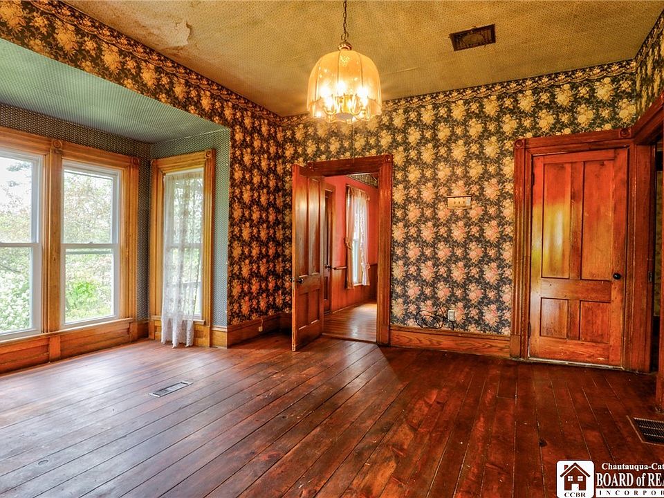 82 Jamestown St, Sinclairville, NY 14782 Zillow