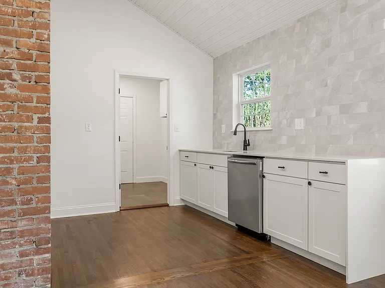 1166 N Boston Pl — Photo 8