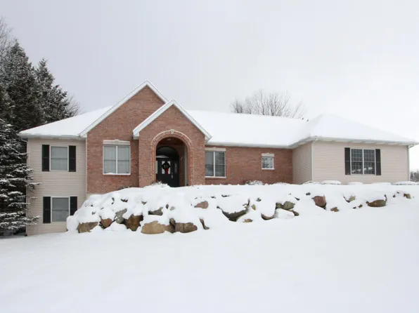 7848 La Jessica Cir, Kalamazoo, MI 49009