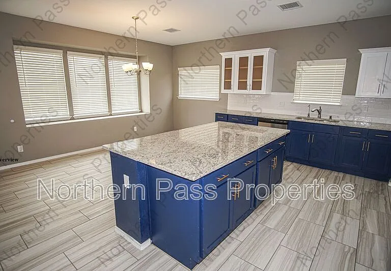 1077 Indigo Sky St — Photo 13