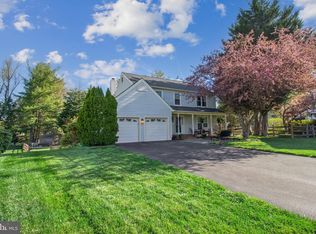 9717 Noble Ridge Ter, Gaithersburg, MD 20882