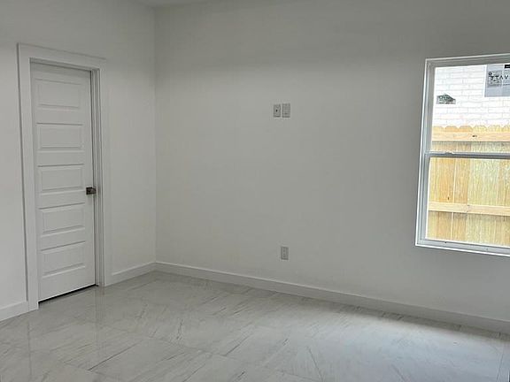4th image of 3590 De Los Reyes Dr Unit B