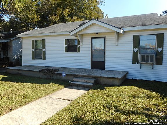 2nd image of 218 Felisa St