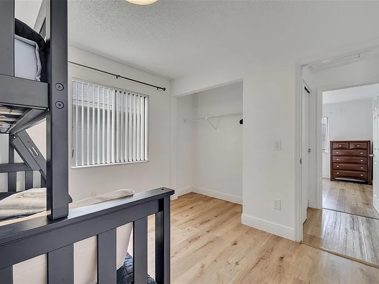 153 Sandalwood Dr — Photo 21