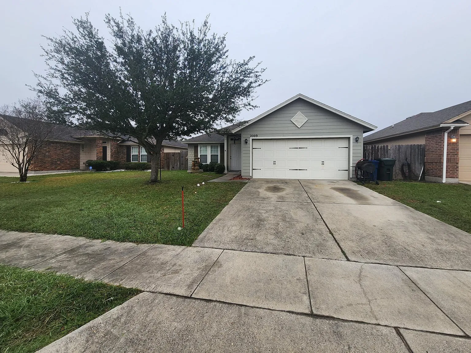 3 bed, 1331 sqft, $1,850 — Photo 2
