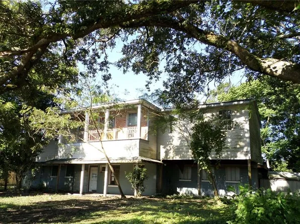 600 Aurora Dr, New Orleans, LA 70131