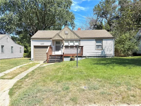 480 Fieldcrest Dr, Pittsburg, KS 66762