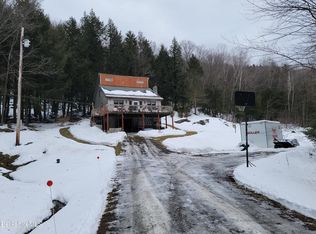 1806 Bosley Hill Rd, Readsboro, VT 05350