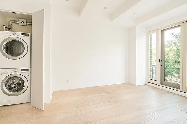 Rented by Compass | media 7