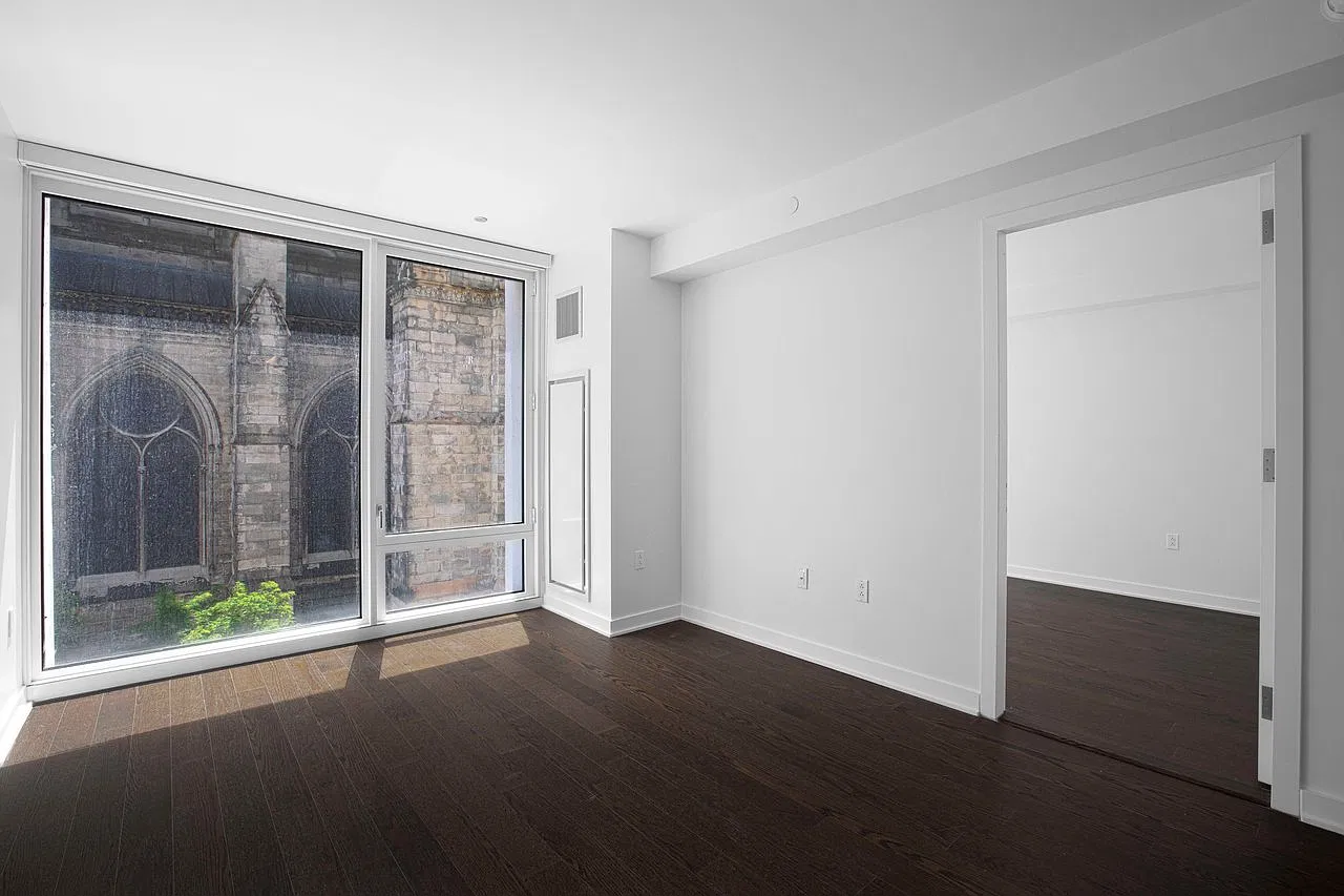 400 West 113th Street — Photo 1