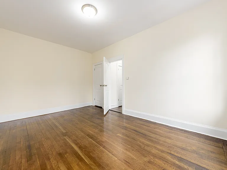 3150 33rd St #4B — Photo 8