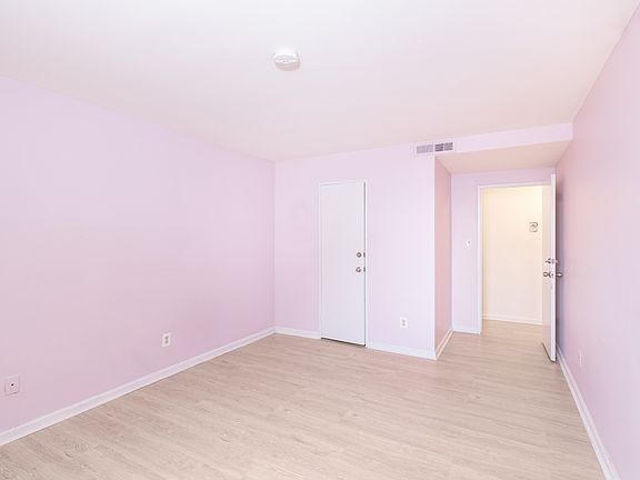 3rd image of 4600 Duke St APT 1116
