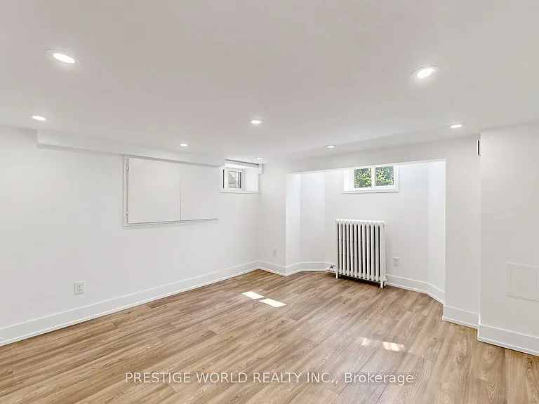 290 Jedburgh Rd — Photo 21
