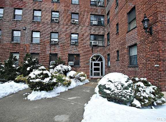 2nd image of 25-12 Union St #6F