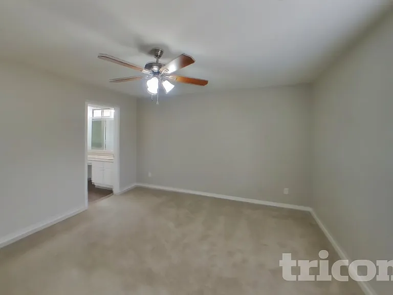 12922 W Fleetwood Ln — Photo 6