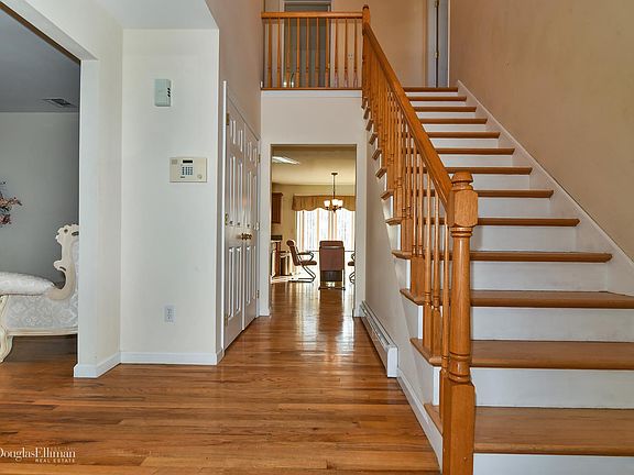 2nd image of 18 Ann Ln