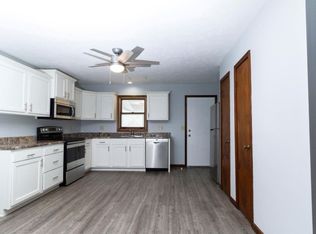 1009 Hoechester Rd, Springfield, IL 62712