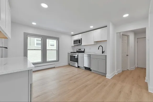 1812 River St #2 — Photo 4