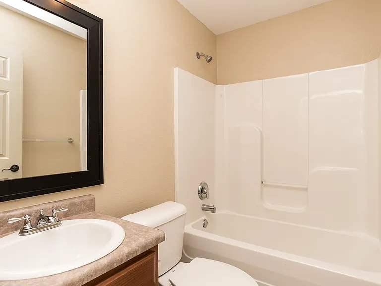 4040 Glenstone Ter — Photo 17