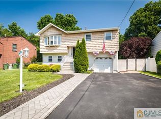 28 Heman St, Edison, NJ 08837