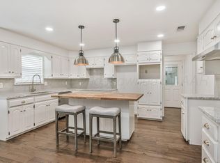 401 N Cedar St, McLean, TX 79057