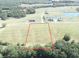 31 Red Ridge Dr, Winfield, MO 63389