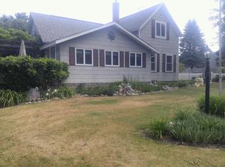 327 Hayes St NW, Comstock Park, MI 49321