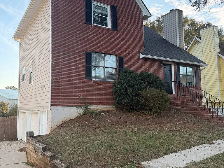 751 Arbor Hill Dr — Photo 3