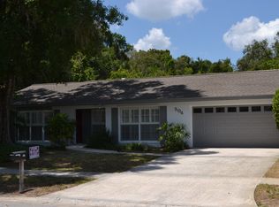 504 E Anglewood Dr, Brandon, FL 33511