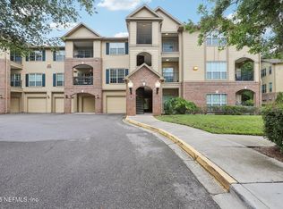 7800 Point Meadows Dr APT 426, Jacksonville, FL 32256