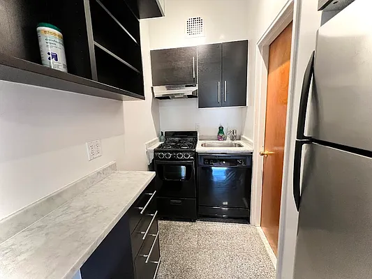 Rented by Oxford Property Group | media 4