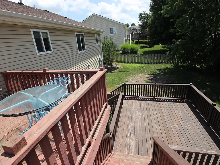 517 Harland Dr — Photo 17
