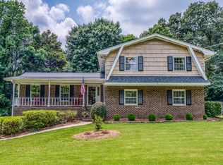 5635 Mill Trace Dr, Dunwoody, GA 30338