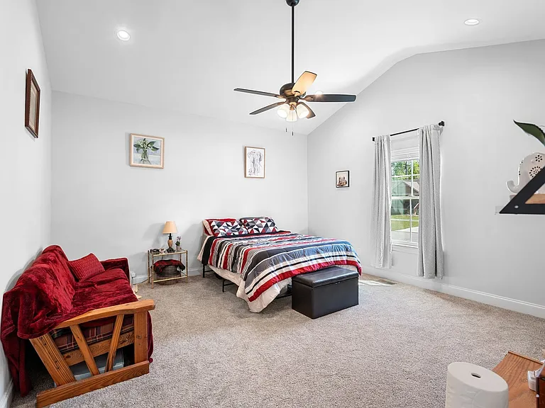 391 Elm Ave — Photo 19