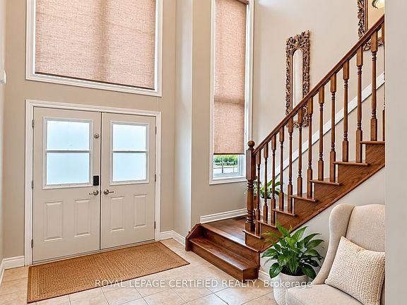 4th image of 115 Davinci Blvd