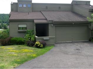 236 Woodgate Ln, Vestal, NY 13850