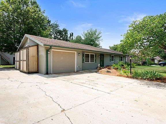 2nd image of 6201 W McArthur Ln
