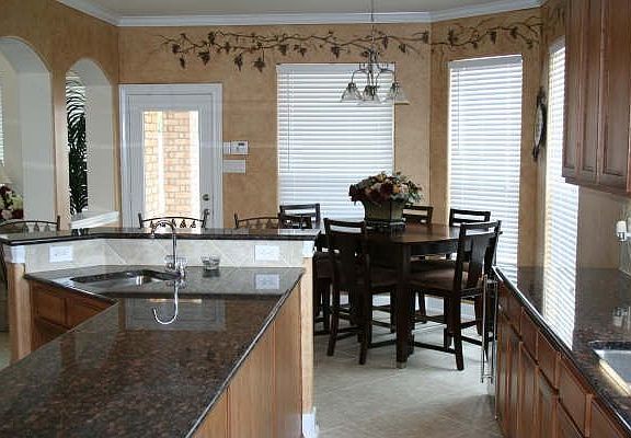 5th image of 2221 Lake Cove Way