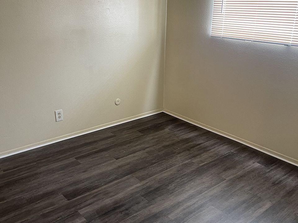 1st image of 1451 W 105th St #11253230