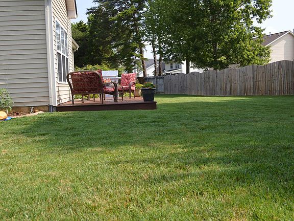 4th image of 7500 Cherry Blossom Ln #2