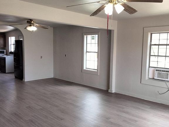 2nd image of 601 N Julian St