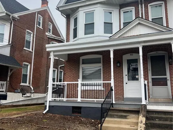 40 Locust St, Macungie, PA 18062