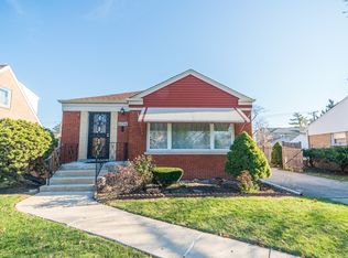 7805 N Nora Ave, Niles, IL 60714