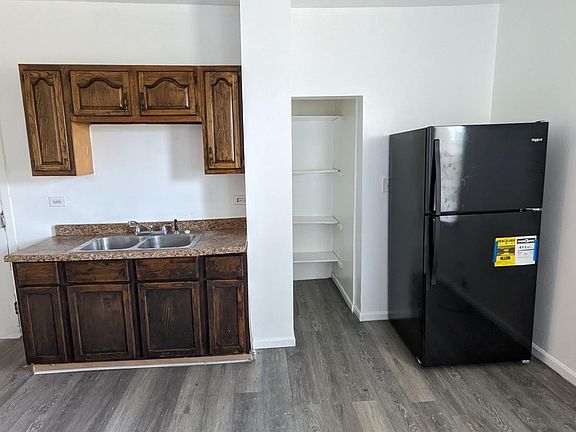 5th image of 4447 W Carroll Ave #2