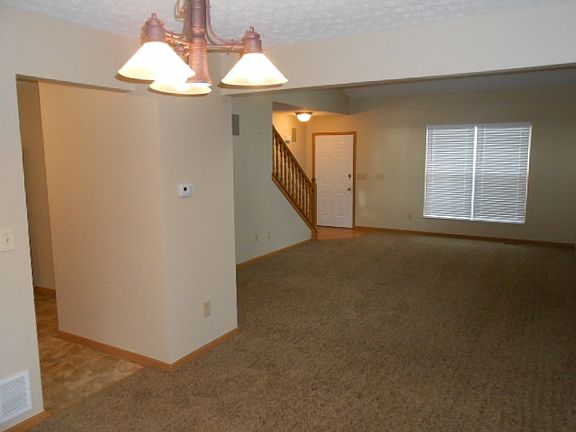 3rd image of 6844 Collingwood Dr