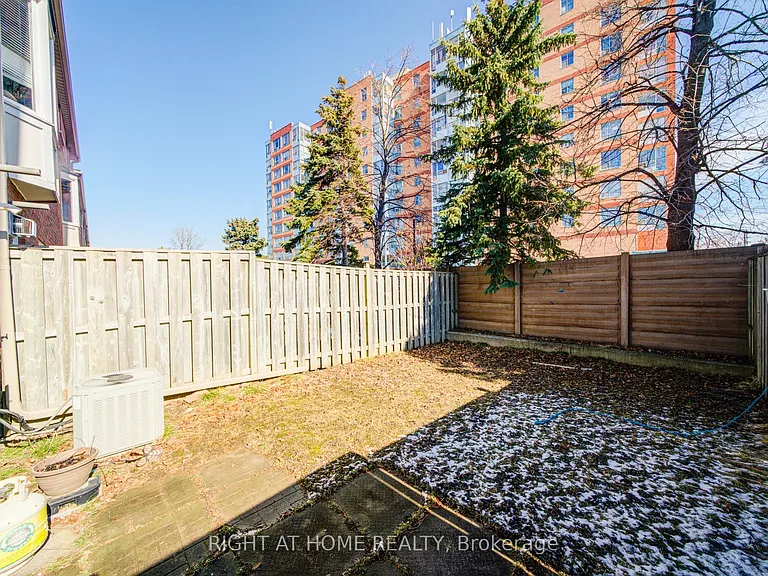 120 Railroad St #9 — Photo 29