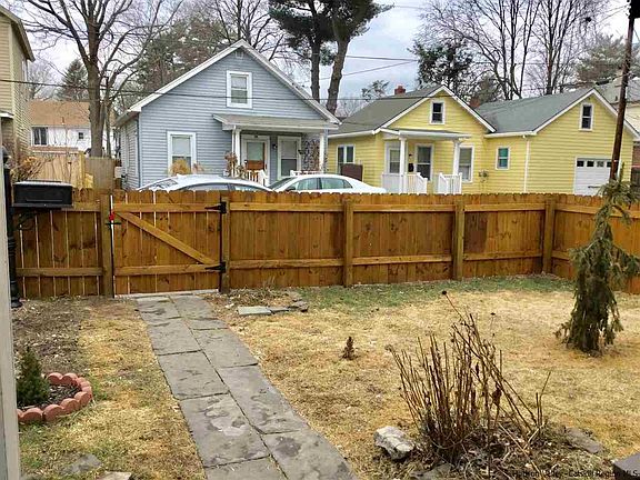 3rd image of 22 Brown Ave