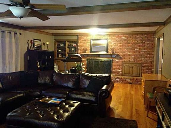 5th image of 420 Bennett Blvd